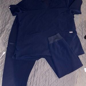 Navy Blue FIGS Scrub Set